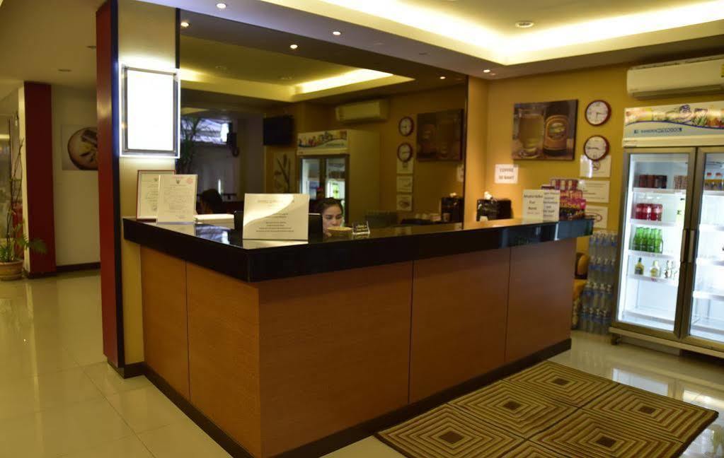 Oyo 373 Mc Ginger House Hotell Patong Eksteriør bilde
