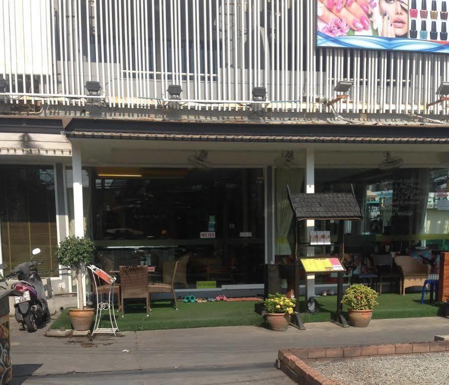 Oyo 373 Mc Ginger House Hotell Patong Eksteriør bilde